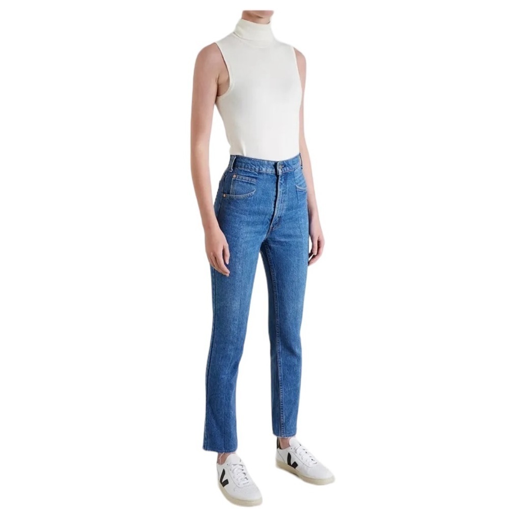 E.L.V. Denim dark wash straight jeans. Size 29